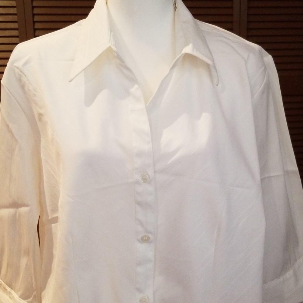 Women's 3/4 sleeve top